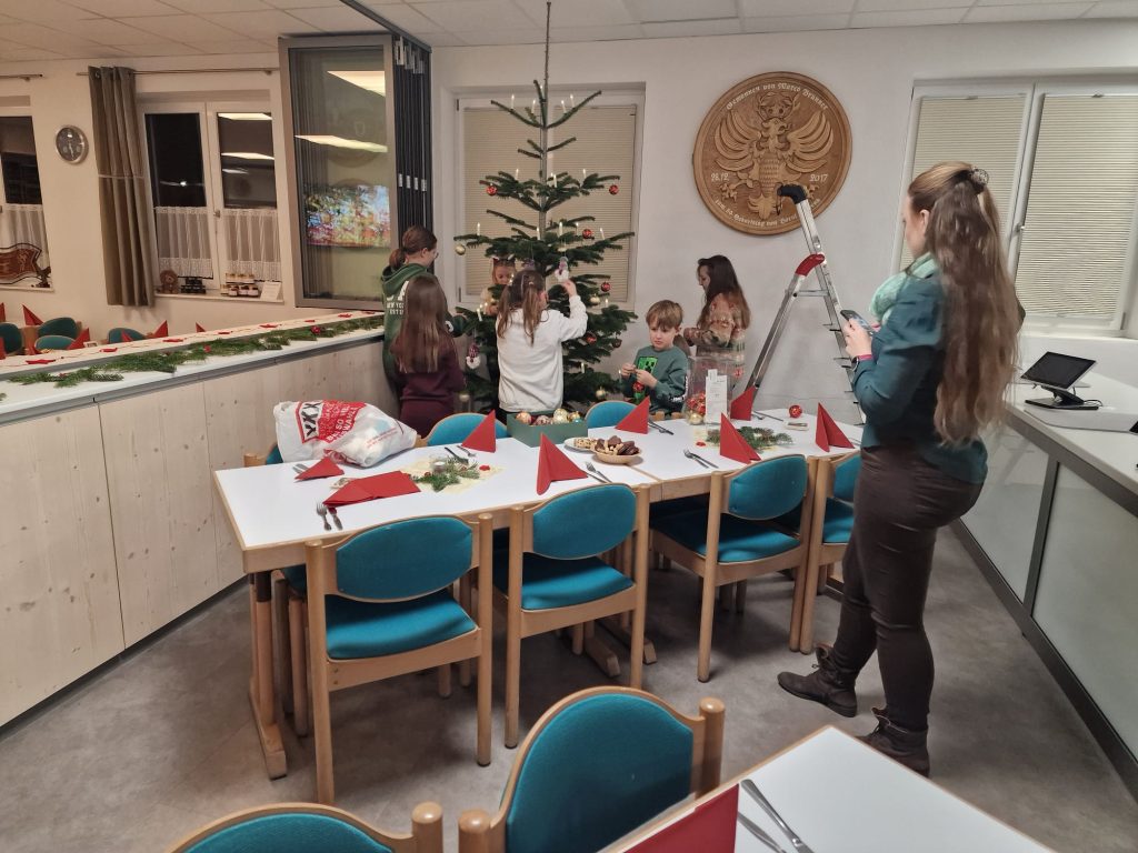 Christbaumversteigerung 24/25