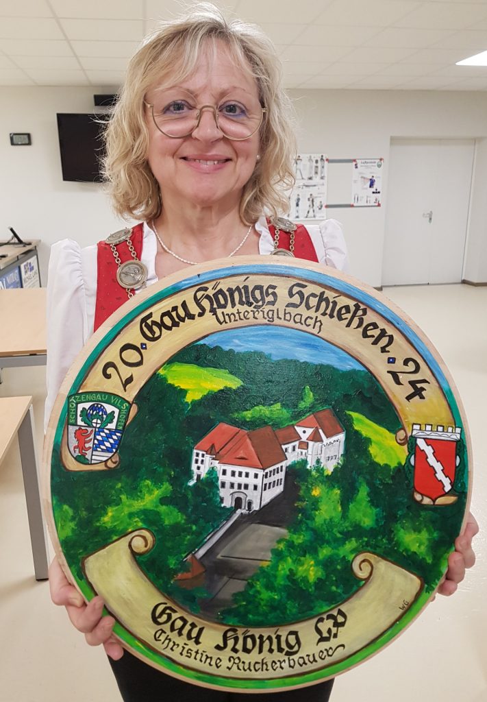 Christine Ruckerbauer ist neue Gaukönigin mit der Luftpistole