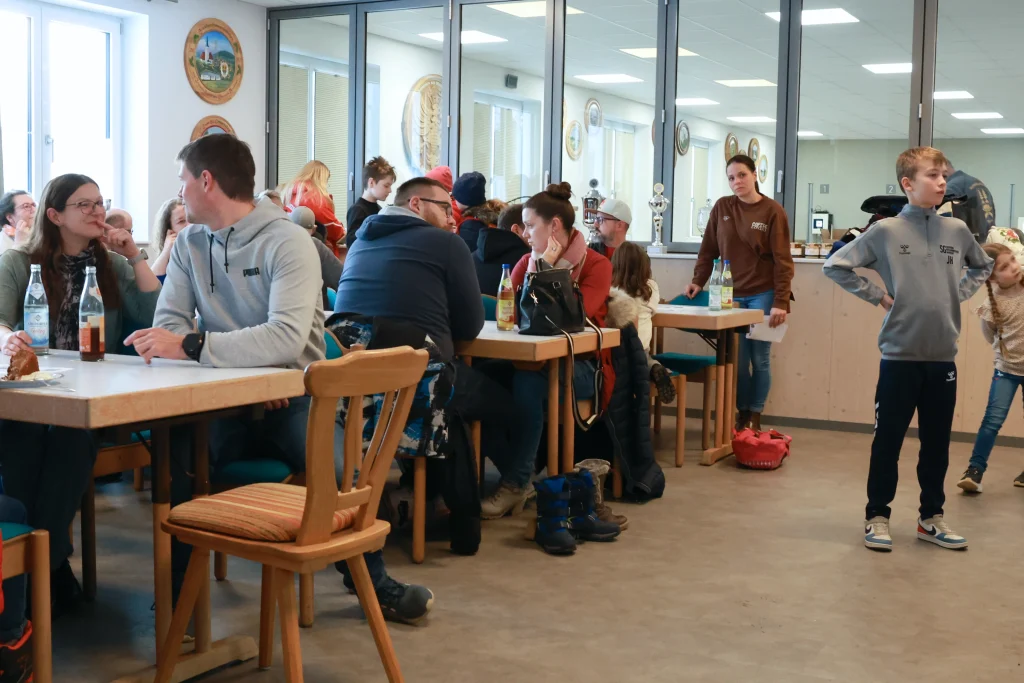 Erfolgreiche Gaumeisterschaft Lichtgewehr bei den Bayerwaldschützen Eging